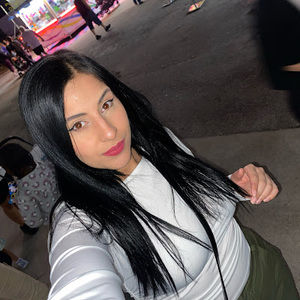 Meet your Posher, Yadira